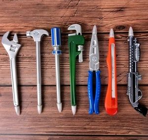 Tool pens with magnet